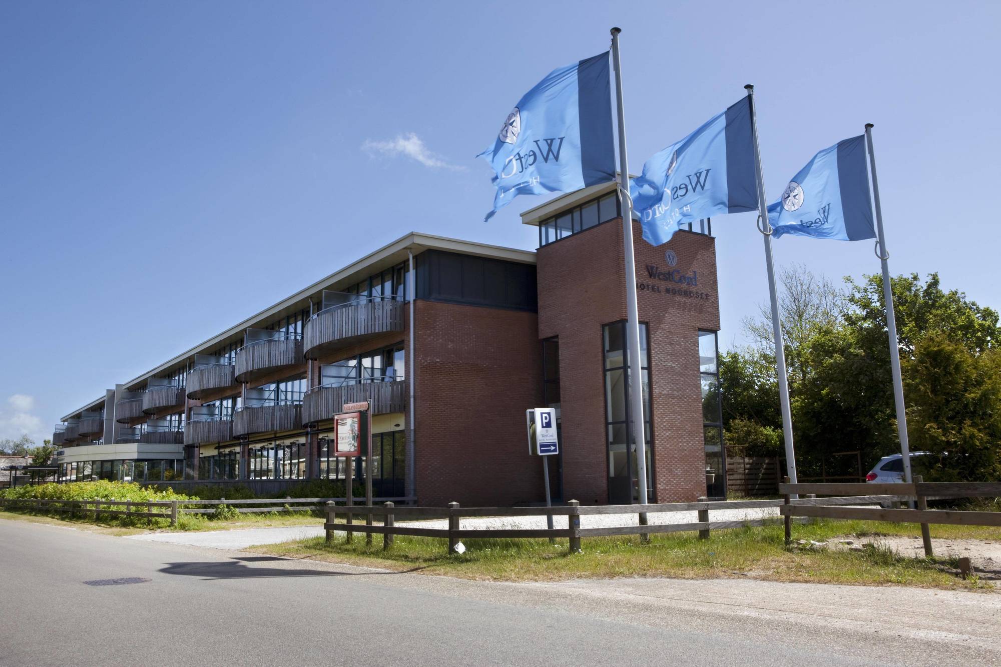 Fletcher Hotel-Restaurant Noordsee-Ameland Nes  Exterior photo